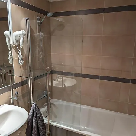 100 M From Fossa In *