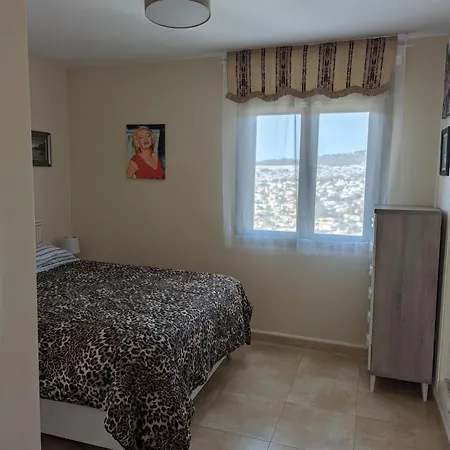 100 M From Fossa In * Calpe